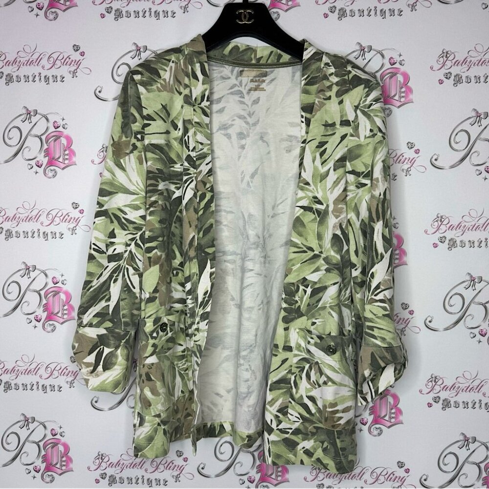 Alia cardigan leafs tropical floral white green shoulder pads waterfall open